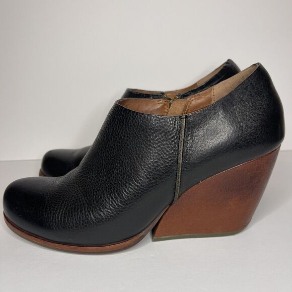 Kork-Ease Holmes Women Sz 8 Black Leather Zip Wedge Ankle Booties Shoes Comfort - Picture 4 of 9